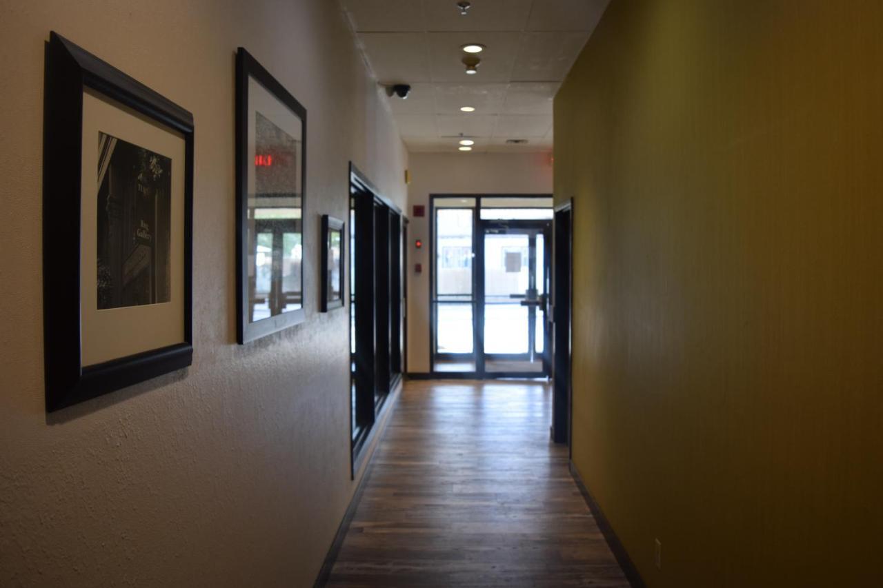 Venture Inn Hotel Saskatoon Exterior photo
