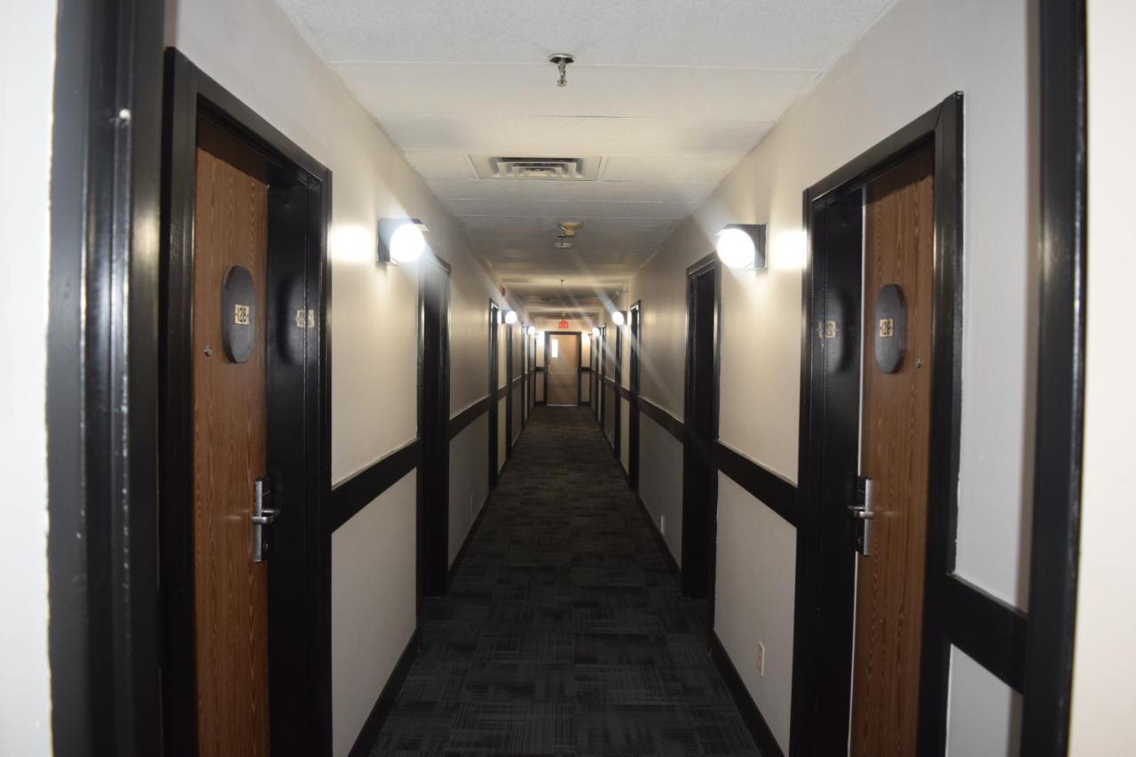Venture Inn Hotel Saskatoon Exterior photo